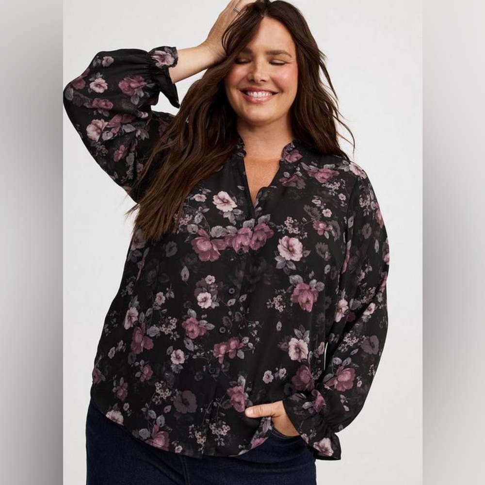 Torrid 0X Georgette Button-down Black floral blouse NWT